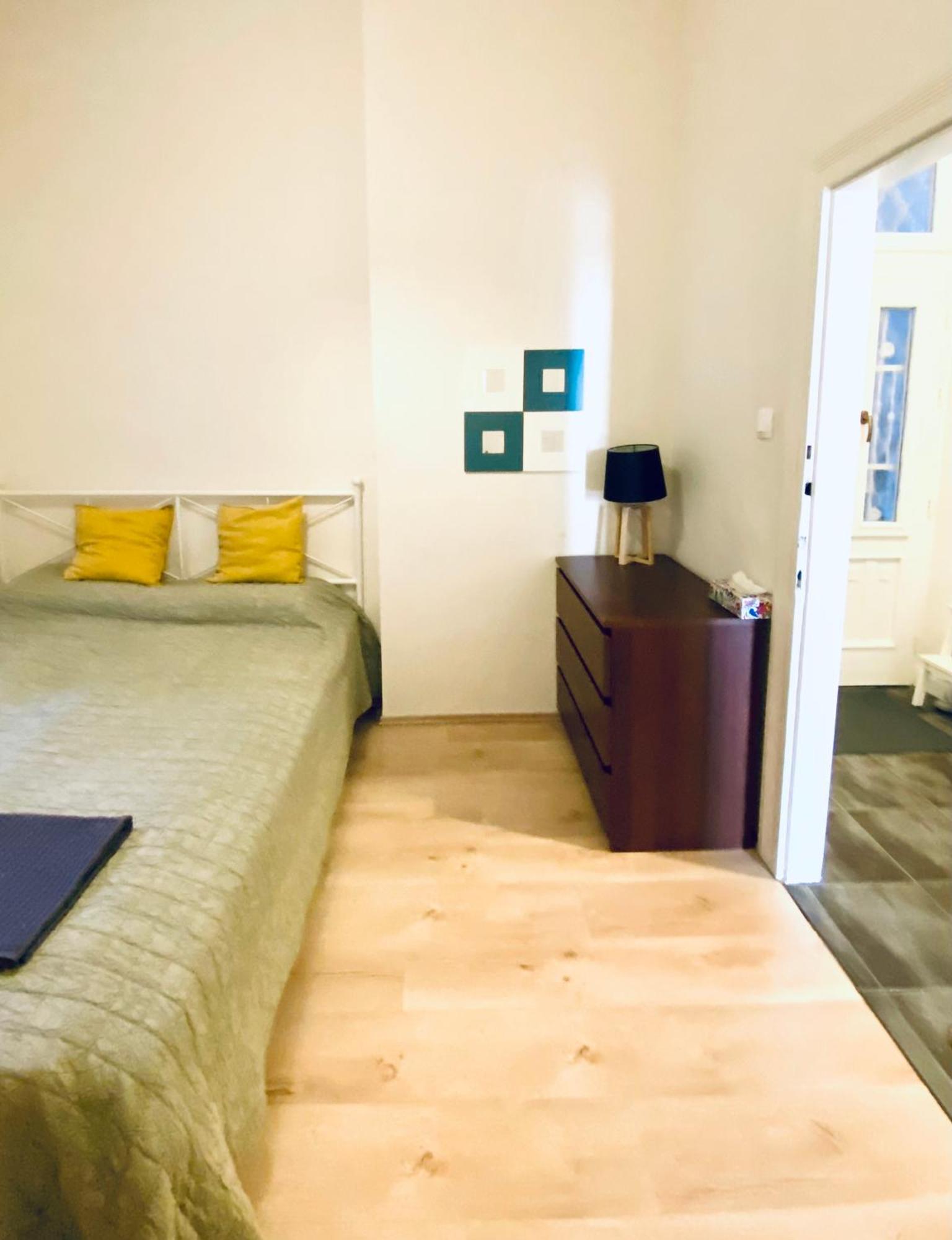 B32 Gellert Apartment Budapest Exteriör bild