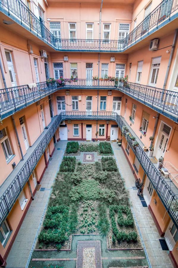 B32 Gellert Apartment Budapest Exteriör bild